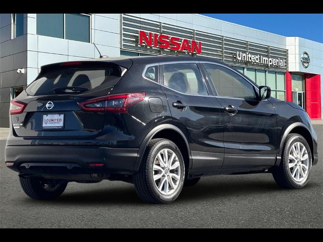 2022 Nissan Rogue Sport S