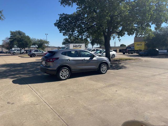 2022 Nissan Rogue Sport S