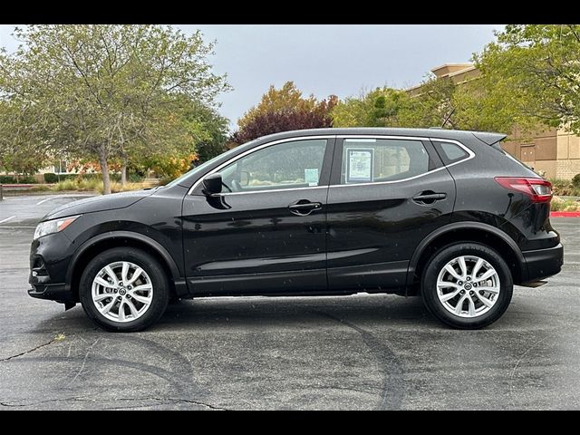 2022 Nissan Rogue Sport S