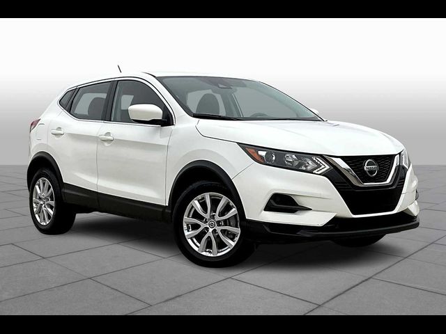 2022 Nissan Rogue Sport S