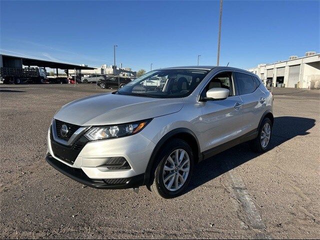 2022 Nissan Rogue Sport S