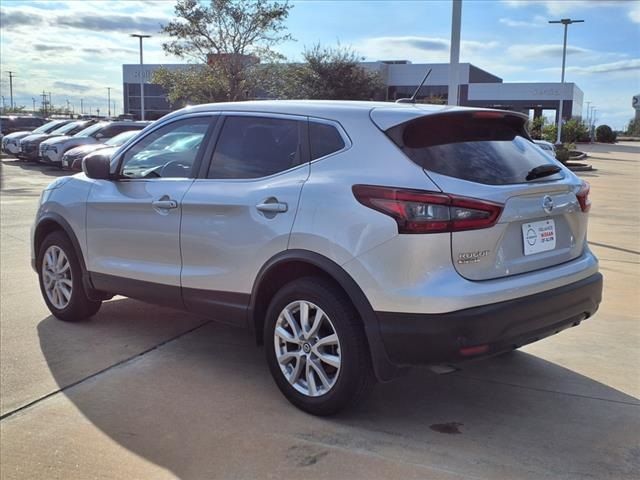 2022 Nissan Rogue Sport S