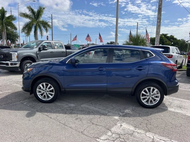 2022 Nissan Rogue Sport S