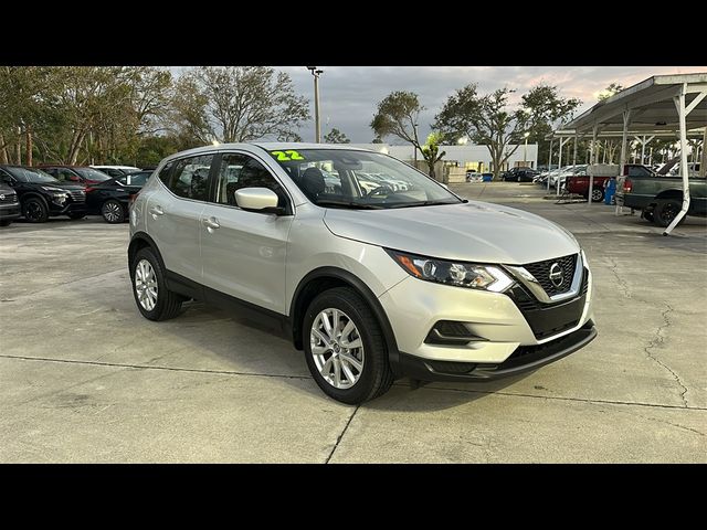 2022 Nissan Rogue Sport S