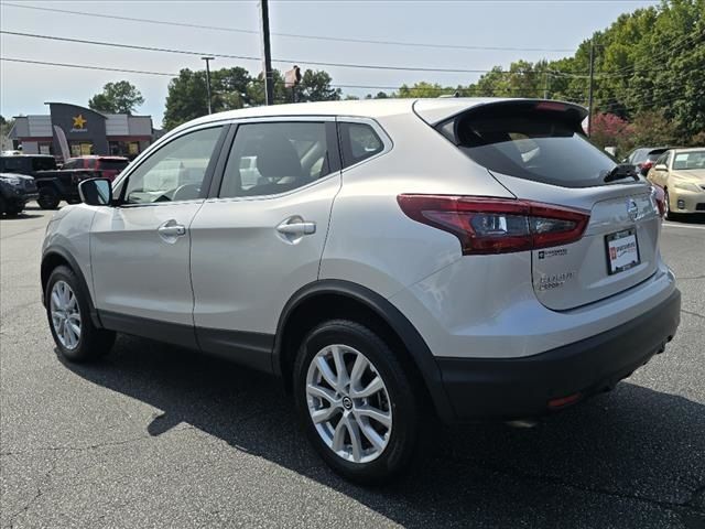 2022 Nissan Rogue Sport S