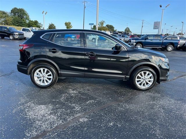 2022 Nissan Rogue Sport S