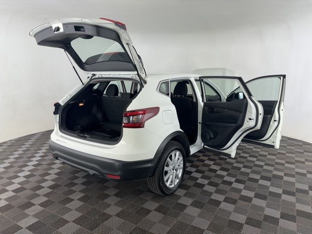 2022 Nissan Rogue Sport S