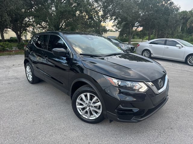 2022 Nissan Rogue Sport S