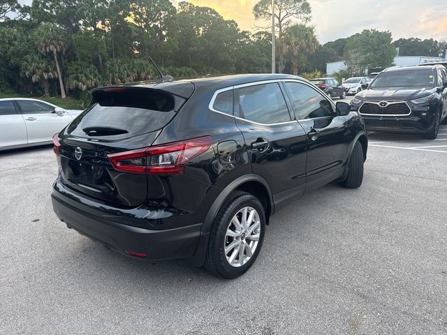 2022 Nissan Rogue Sport S