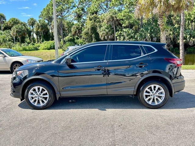 2022 Nissan Rogue Sport S