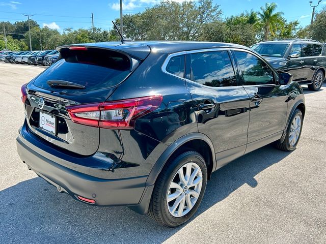 2022 Nissan Rogue Sport S