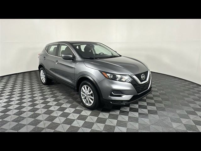 2022 Nissan Rogue Sport S