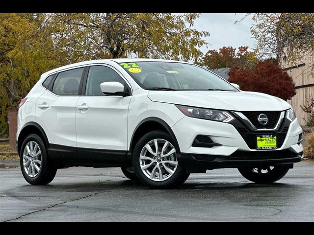 2022 Nissan Rogue Sport S