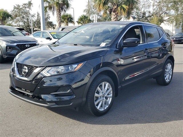 2022 Nissan Rogue Sport S