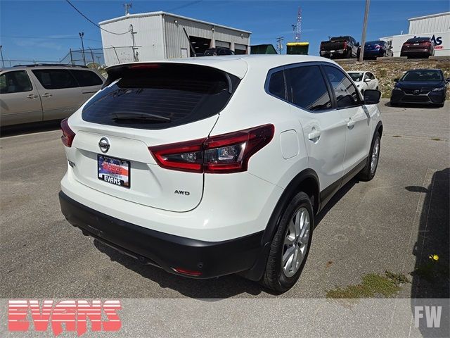 2022 Nissan Rogue Sport S