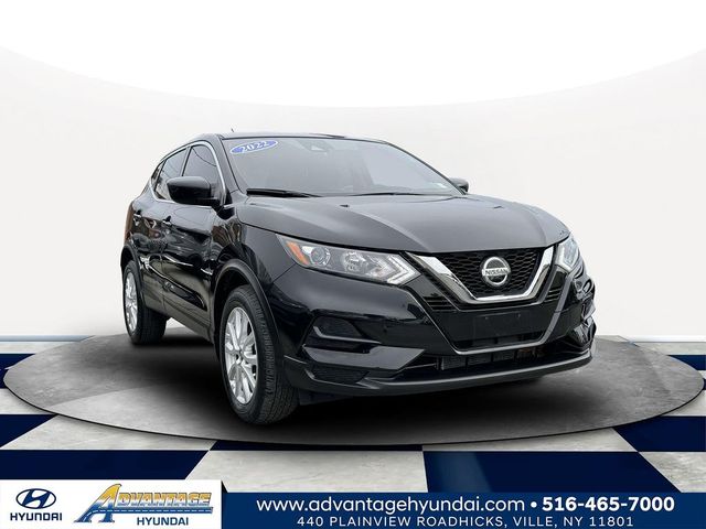 2022 Nissan Rogue Sport S