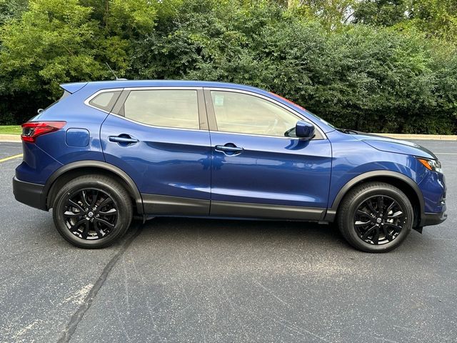 2022 Nissan Rogue Sport S