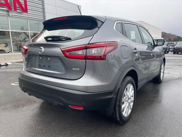 2022 Nissan Rogue Sport S