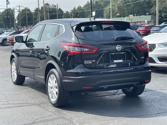 2022 Nissan Rogue Sport S