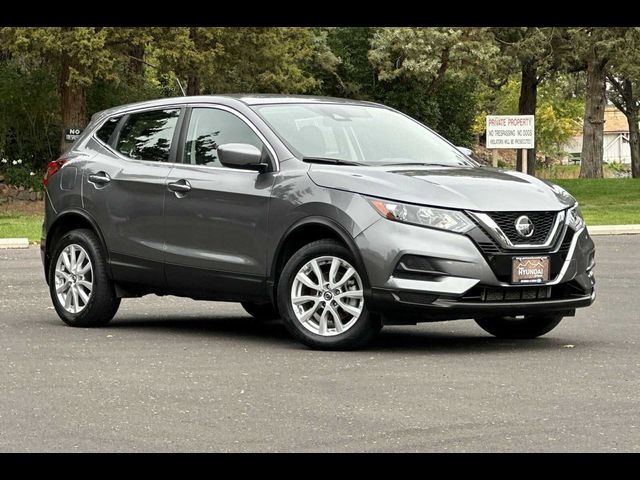 2022 Nissan Rogue Sport S