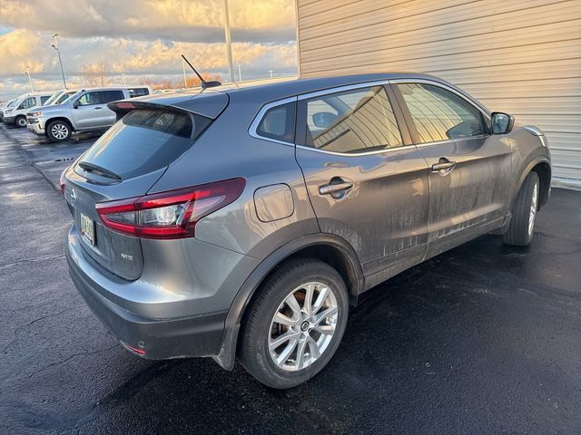 2022 Nissan Rogue Sport S