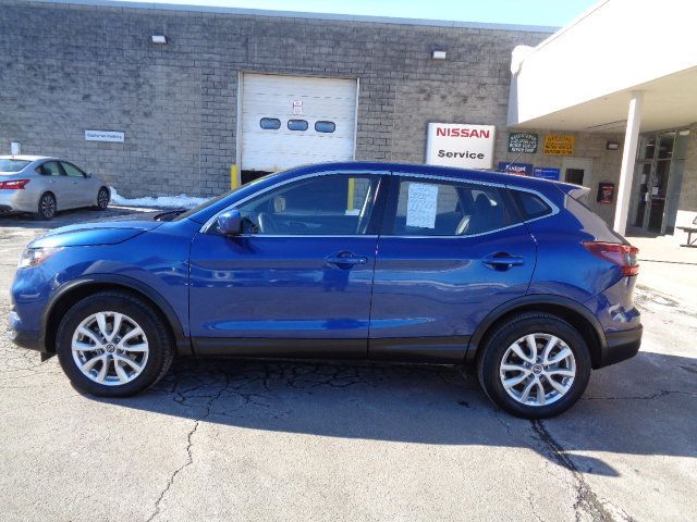 2022 Nissan Rogue Sport S