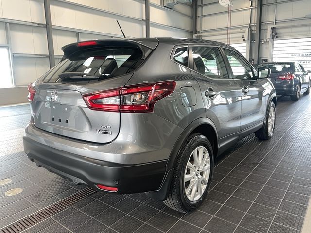2022 Nissan Rogue Sport S
