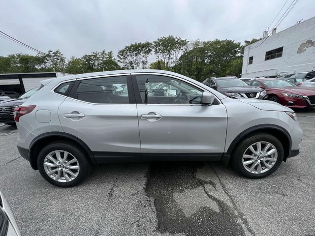 2022 Nissan Rogue Sport S