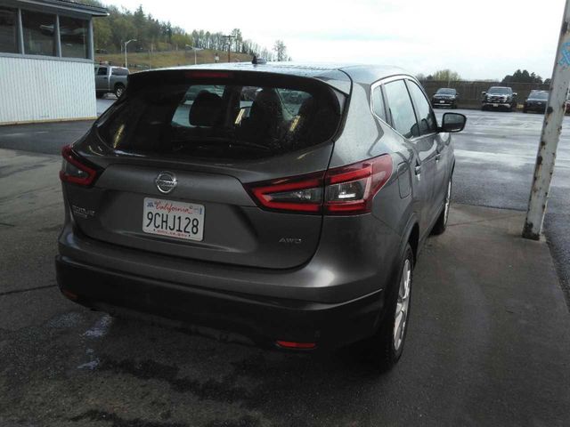 2022 Nissan Rogue Sport S