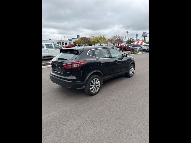 2022 Nissan Rogue Sport S