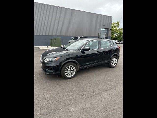 2022 Nissan Rogue Sport S