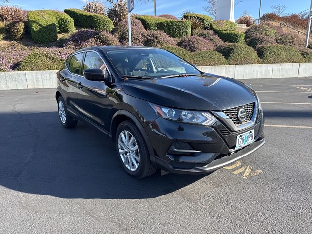 2022 Nissan Rogue Sport S