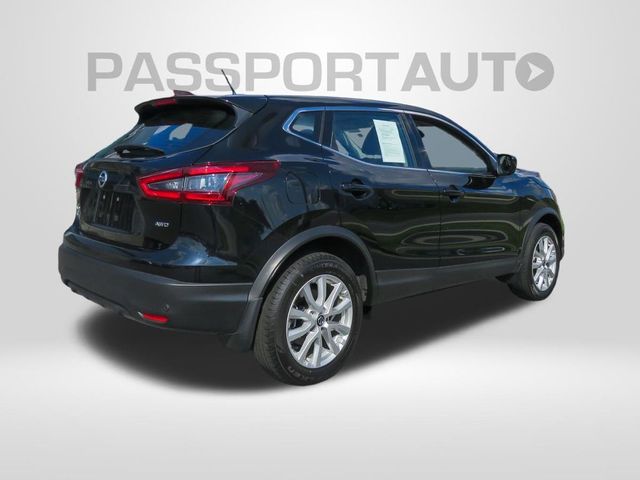 2022 Nissan Rogue Sport S