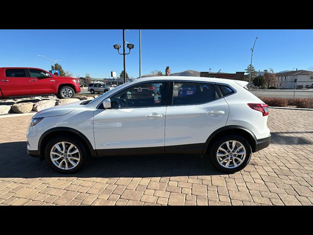 2022 Nissan Rogue Sport S