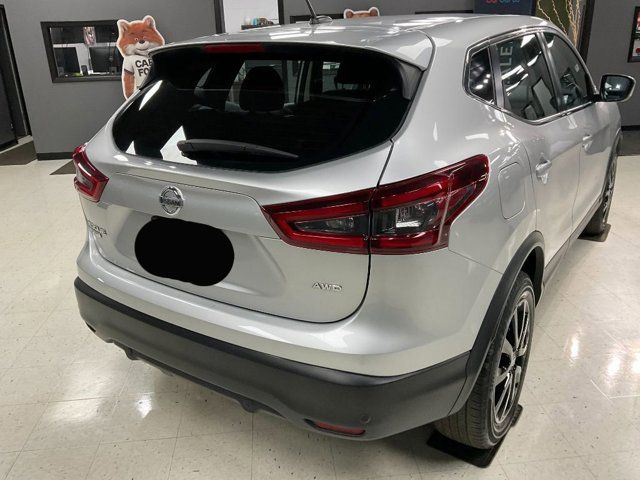 2022 Nissan Rogue Sport S