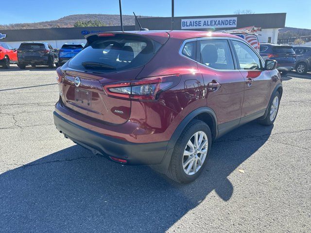 2022 Nissan Rogue Sport S