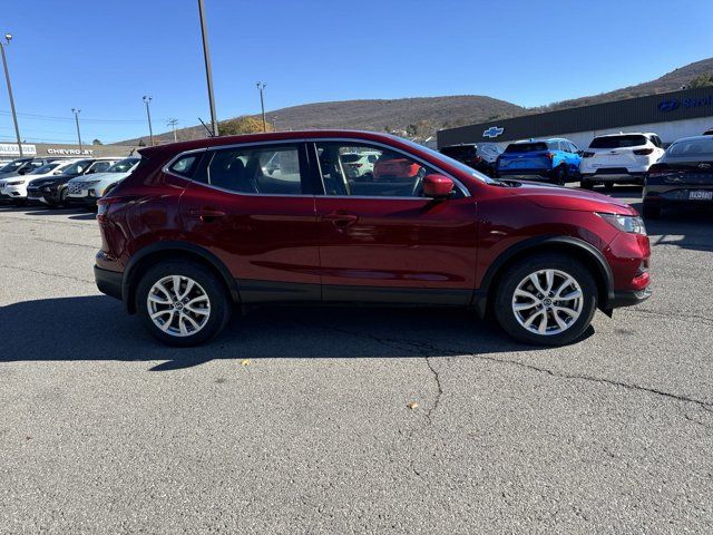 2022 Nissan Rogue Sport S