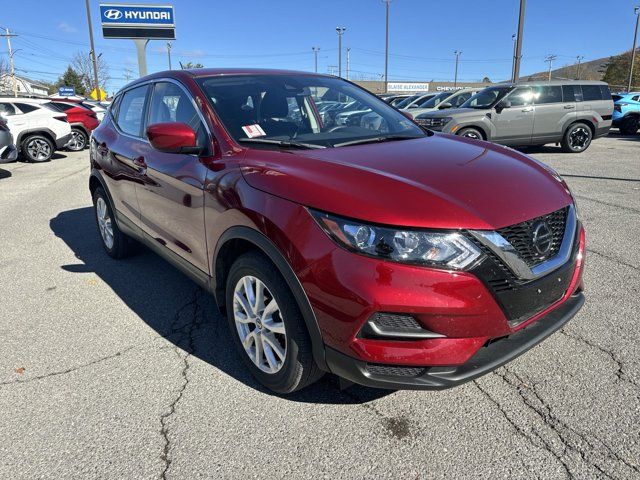 2022 Nissan Rogue Sport S