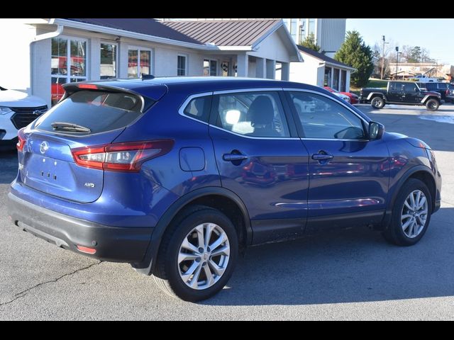 2022 Nissan Rogue Sport S