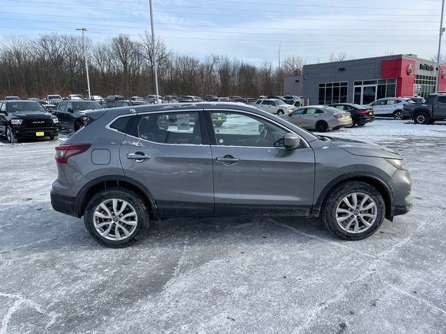 2022 Nissan Rogue Sport S