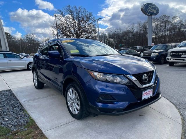 2022 Nissan Rogue Sport S