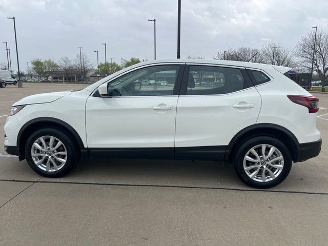 2022 Nissan Rogue Sport S