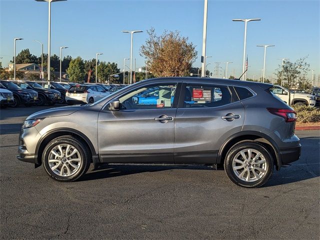 2022 Nissan Rogue Sport S