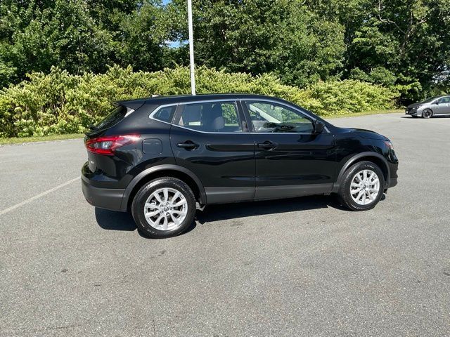 2022 Nissan Rogue Sport S