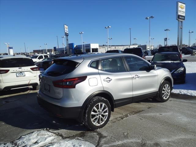 2022 Nissan Rogue Sport S