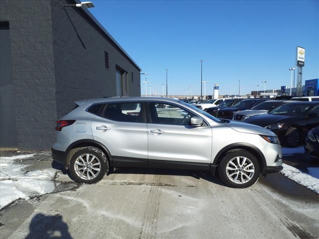 2022 Nissan Rogue Sport S