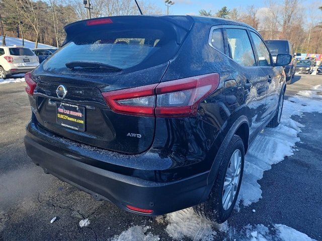 2022 Nissan Rogue Sport S