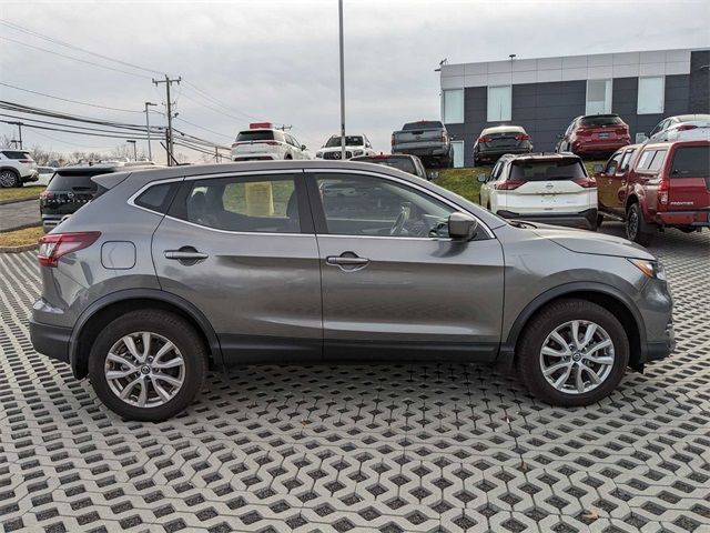 2022 Nissan Rogue Sport S