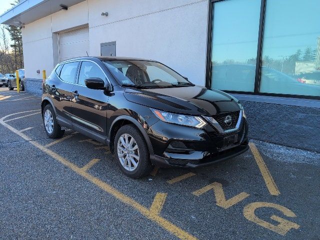 2022 Nissan Rogue Sport S