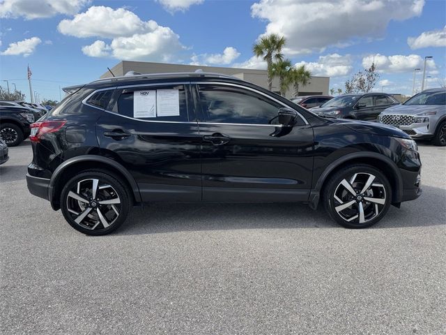 2022 Nissan Rogue Sport SL